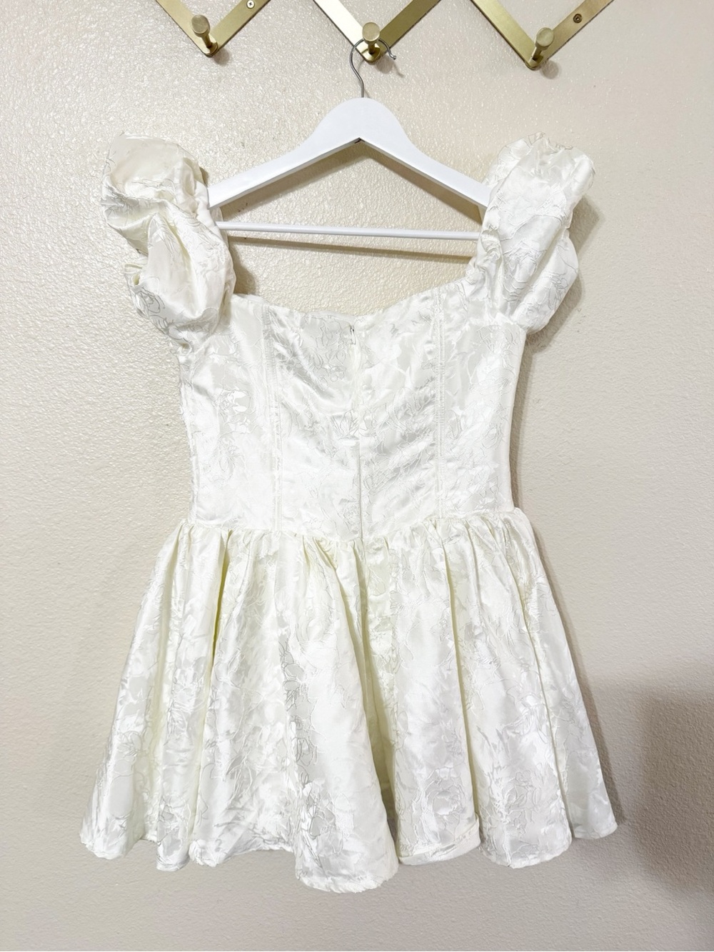 Runaway The Label Elodie Jacquard Floral Puff Mini Dress Revolve size large - Picture 5 of 9